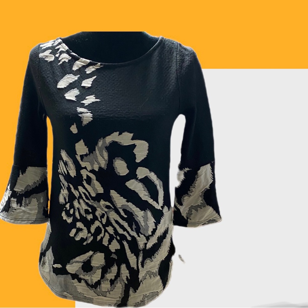 NWT Moa Moa Top S